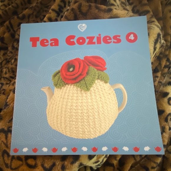 gmc books Other - Adorable little book of patterns to knit tea cozies🧶